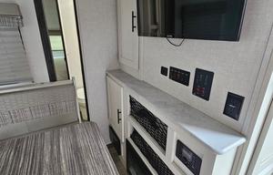 2021 R-Pod 202