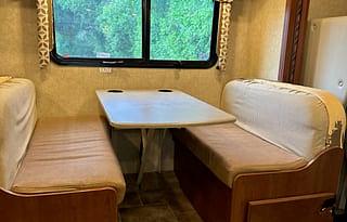 2016 Thor Motor Coach Four Winds Super C 33SW RV rental photo 3