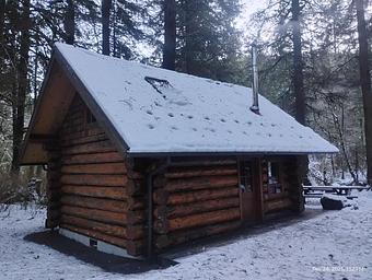 Starrigavan Cabin with snow (side view) 