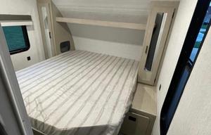 2023 Forest River RV Salem Cruise Lite Platinum 28VBXLX RV rental photo 2