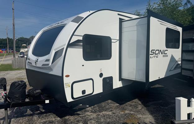 2025 Venture RV Sonic Lite SL169VMK RV rental photo 1