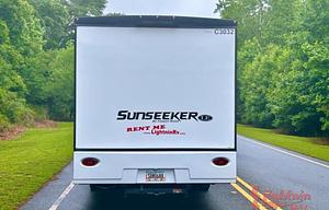 Forest River Sunseeker LE Model 2850SLE Motorhome