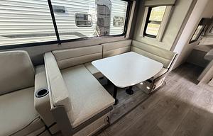NEW 2026 Coachmen Catalina Legacy Edition 273DBH