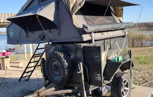 Overlanding camper trailer