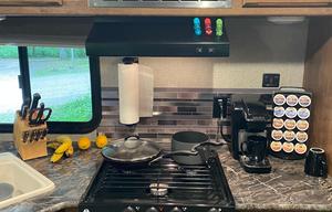 Full furnished 32’ Springdale , pet Friendly