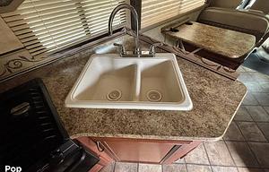 2014 Chateau 28A RV rental photo 19