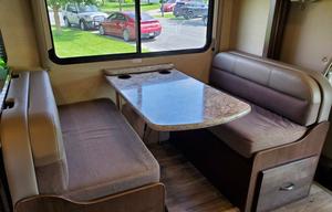 Pet & Family Friendly 2018 Thor Four Winds