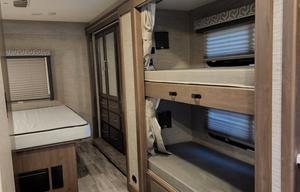 2022 Thor Motor Coach Freedom Traveler 32A