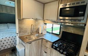 2022 Winnebago Minnie 2301BHS
