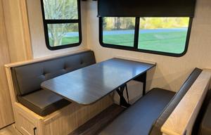 Sundance UltraLite | Big Camper w/ Kids' Bunkhouse