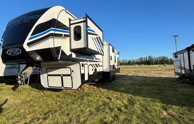 2022 Keystone RV Fuzion 419 RV rental photo 3