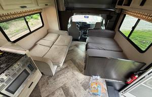 2021 Forest River RV Sunseeker 3250DSLE