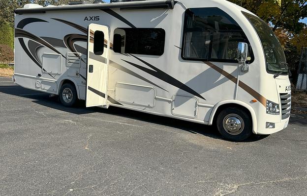 2020 Thor Motor Coach Axis 27.7