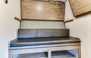 SLEEPS 6 + Outdoor fridge & Grill