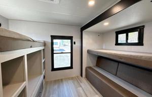 2022 Forest River RV Wildwood Heritage Glen 356QB RV rental photo 4