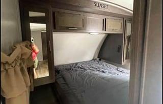 2018 CrossRoads RV Sunset Trail Super Lite SS254RB