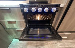 2021 Imagine 2800BH RV rental photo 15