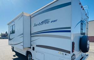 2011 Jamboree Sport 25G RV rental photo 3