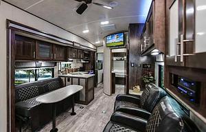 Hunt’s Hideaway RV Rental