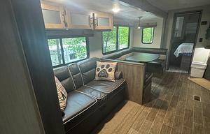 Jenny's Creek Camper Rental