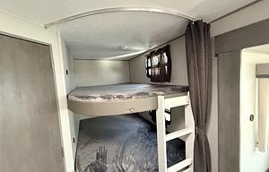 NEW 2026 Coachmen Catalina Legacy Edition 273DBH