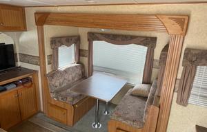 2006 R-Vision Trail Lite 27RK RV rental photo 4