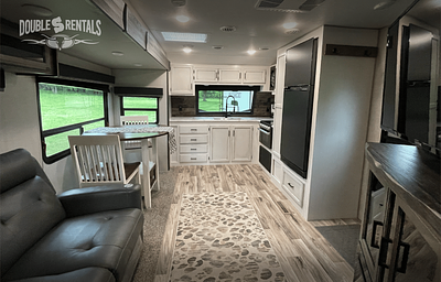 SPORTTREK with Residential Kitchen & Solar