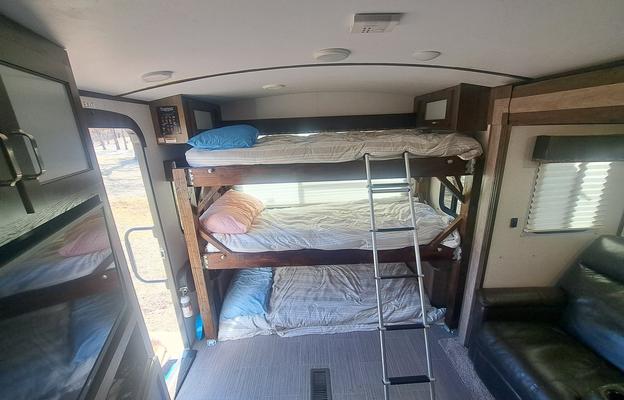 Triple Bunk Keystone Passport