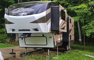2016 Cougar 337FLS RV rental photo 2