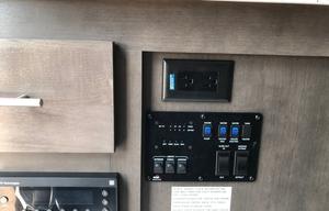 2019 Rockwood MiniLite 2509S Slide Outdoor Kitchen