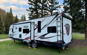 2019 Cruiser Stryker ST-2916 w/paddle boards!