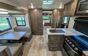 Rockwood Ultra Lite | Modern, Spacious and Cozy