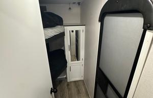Family Friendly 5th wheel with bunkhouse!!