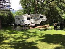 Kozy Oaks Kampground