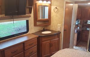5th wheel, Montana, pet friendly & comfortable
