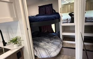 2026 Jayco Eagle SLE 28BHU RV rental photo 5