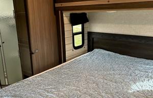 2021 CrossRoads RV Sunset Trail SS330SI