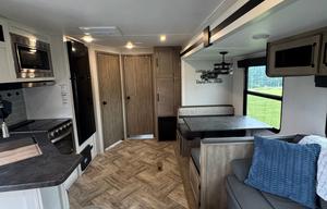 2023 Palomino Puma 32BHQS