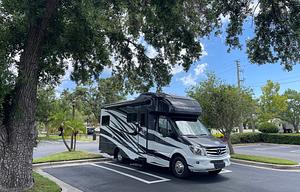Glampy