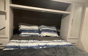 Condo on wheels/2021 Keystone RV Bullet 291RLS