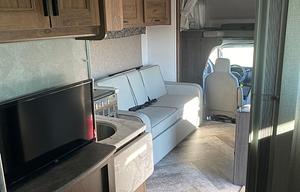2020 32ft Class C Sun seeker Forester
