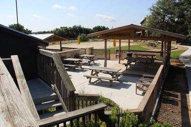 Camp Ledgerock Retreat - Luxury Glamping on Canyon Lake