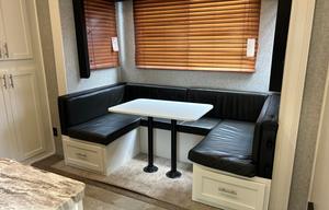 2018 Forest River RV Vengeance Rogue 311A13 RV rental photo 7