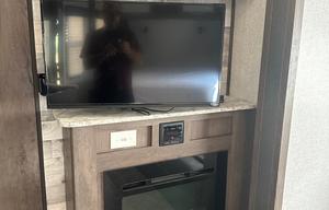 2020 Dutchmen RV Coleman Light 1805RB w/ Solar