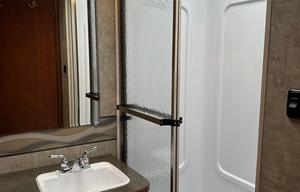 JUSTINE 2015 WINNEBAGO MINNIE WINNIE 31-H