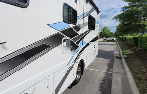 2024 Thor Motor Coach Resonate 29D RV rental photo 9