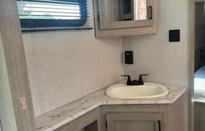 Beautiful camper very roomy