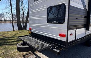 Fully Stocked Family Bunkhouse We Deliver & Set Up