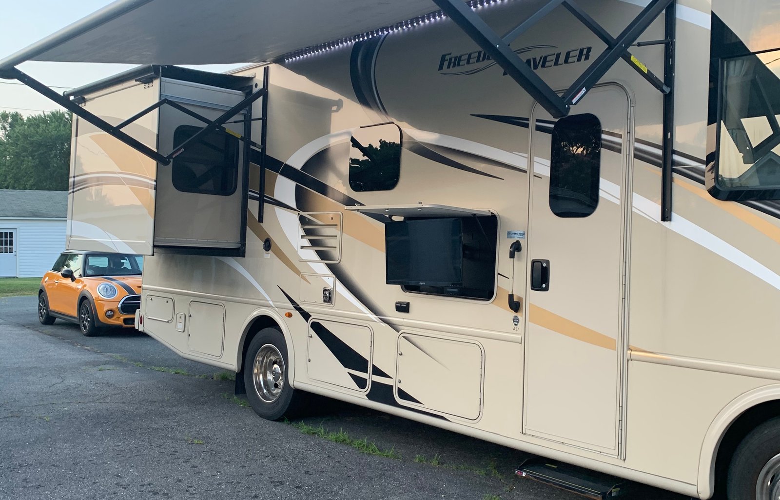2018 Thor Motor Coach Freedom Traveler A27