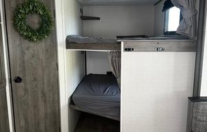 2021 Coachmen RV Apex Ultra-Lite 290BHS RV rental photo 4